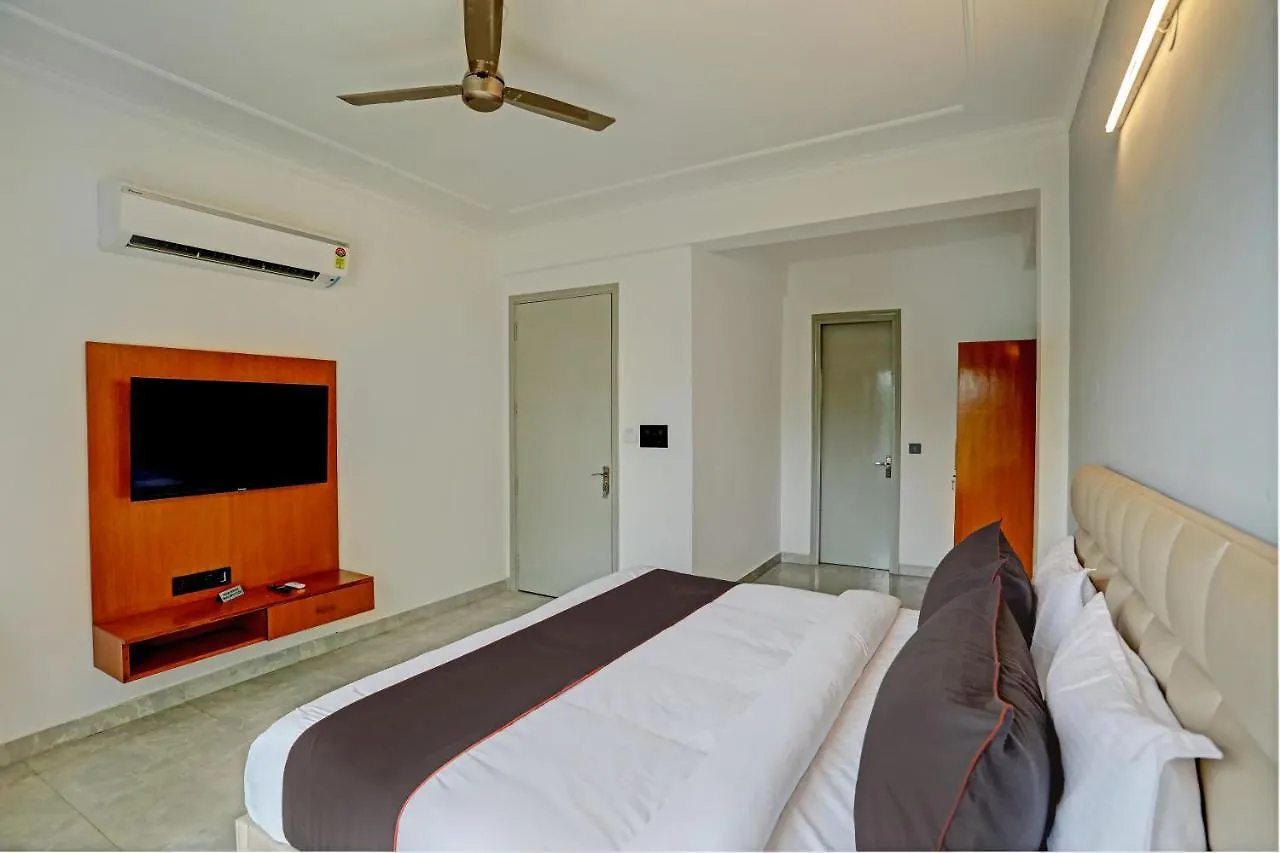 Hotel Roswell Inn Gurgaon
