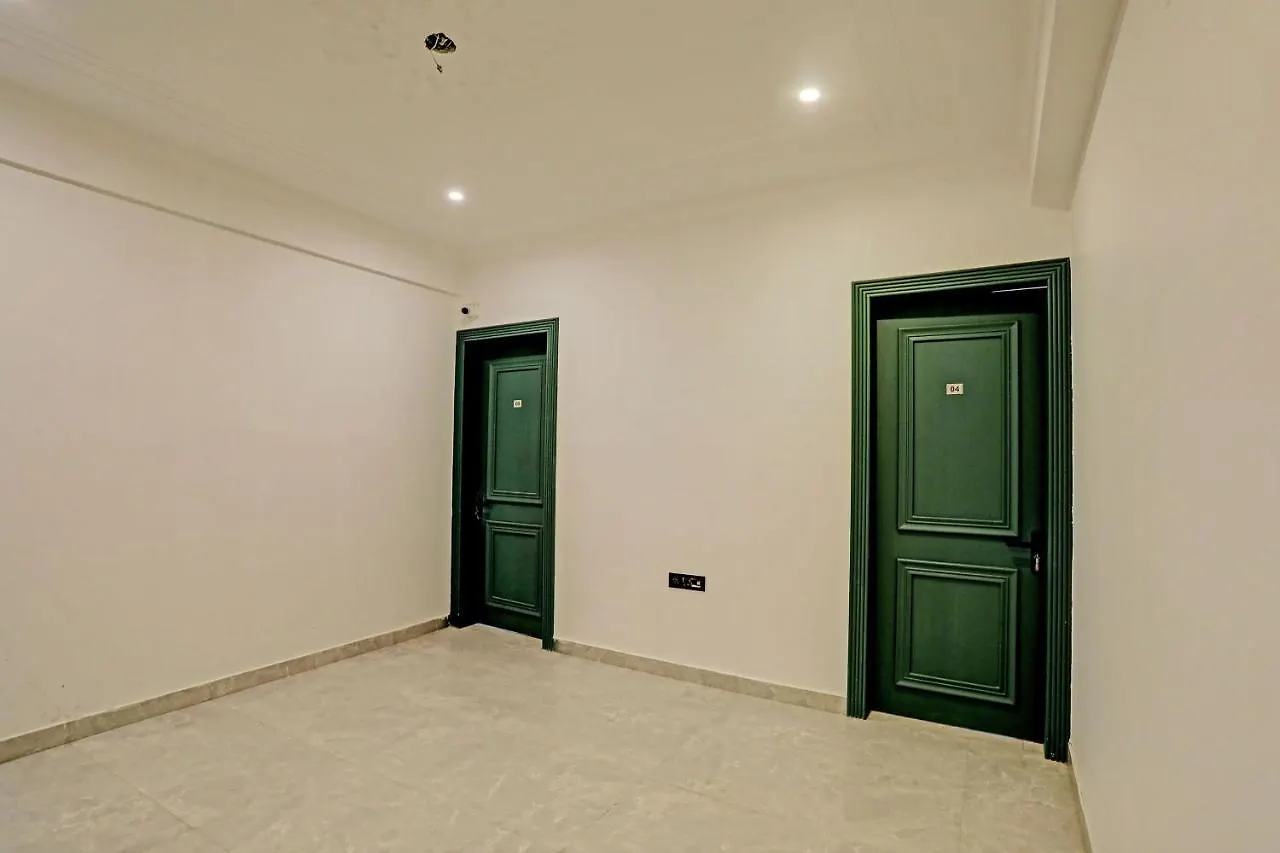 Roswell Inn Gurgaon Hotel