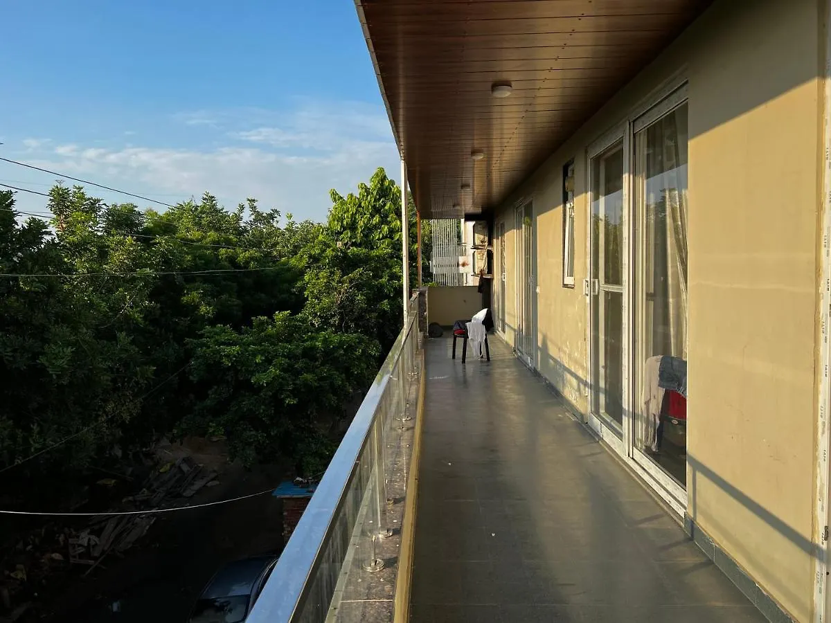 Hotel Roswell Inn Gurgaon India